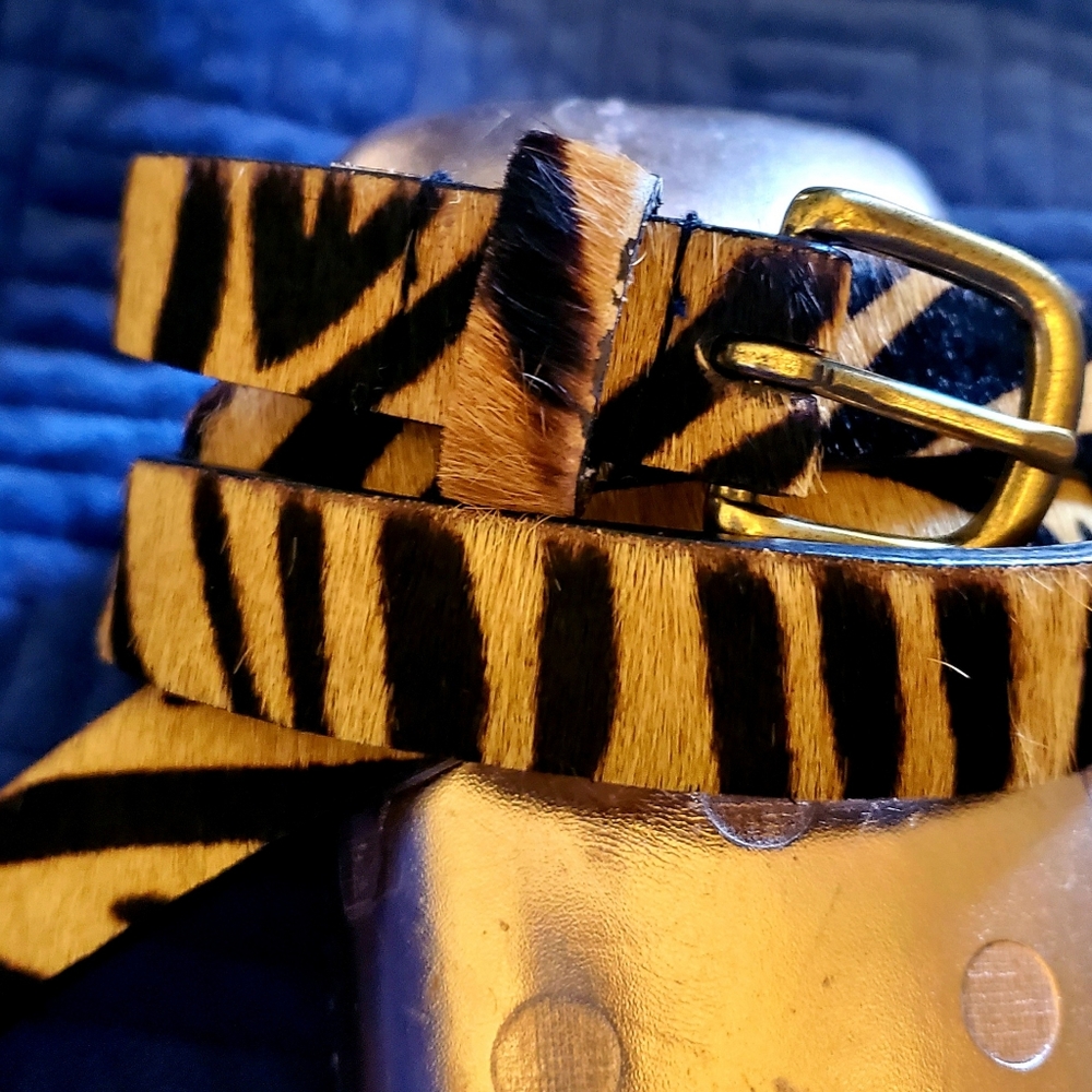 Nine West animal print belt Small